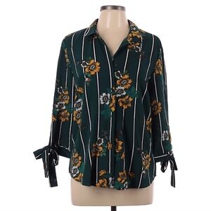 Truly 4 You Collared Button Down Floral Shirt - Size Large - Tie Sleeve Detail